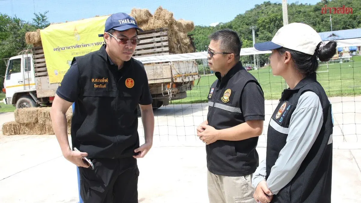 Deputy Minister Akornan Visits Flood-Hit Kanchanaburi, Aids Farmers
