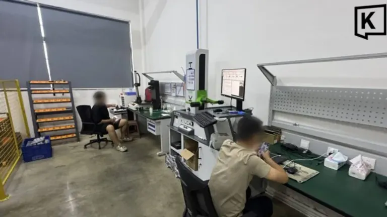 Immigration Police Arrest 17 Chinese Workers in Chachoengsao
