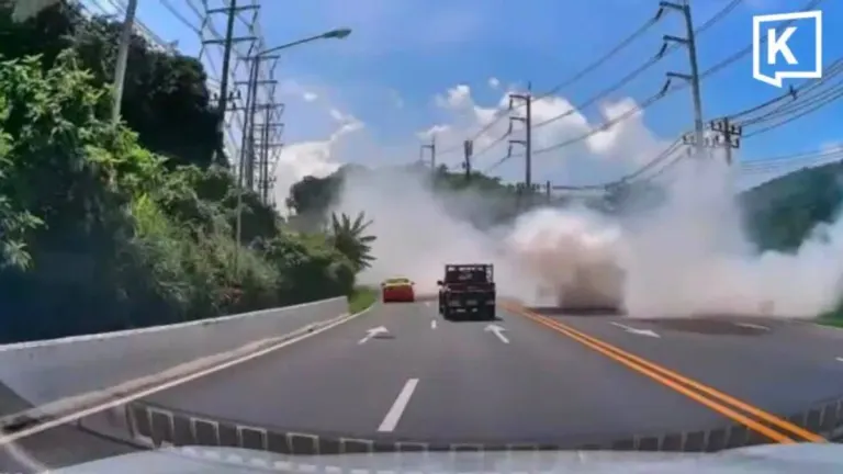 Engine Failure Fills Phuket Road With White Smoke