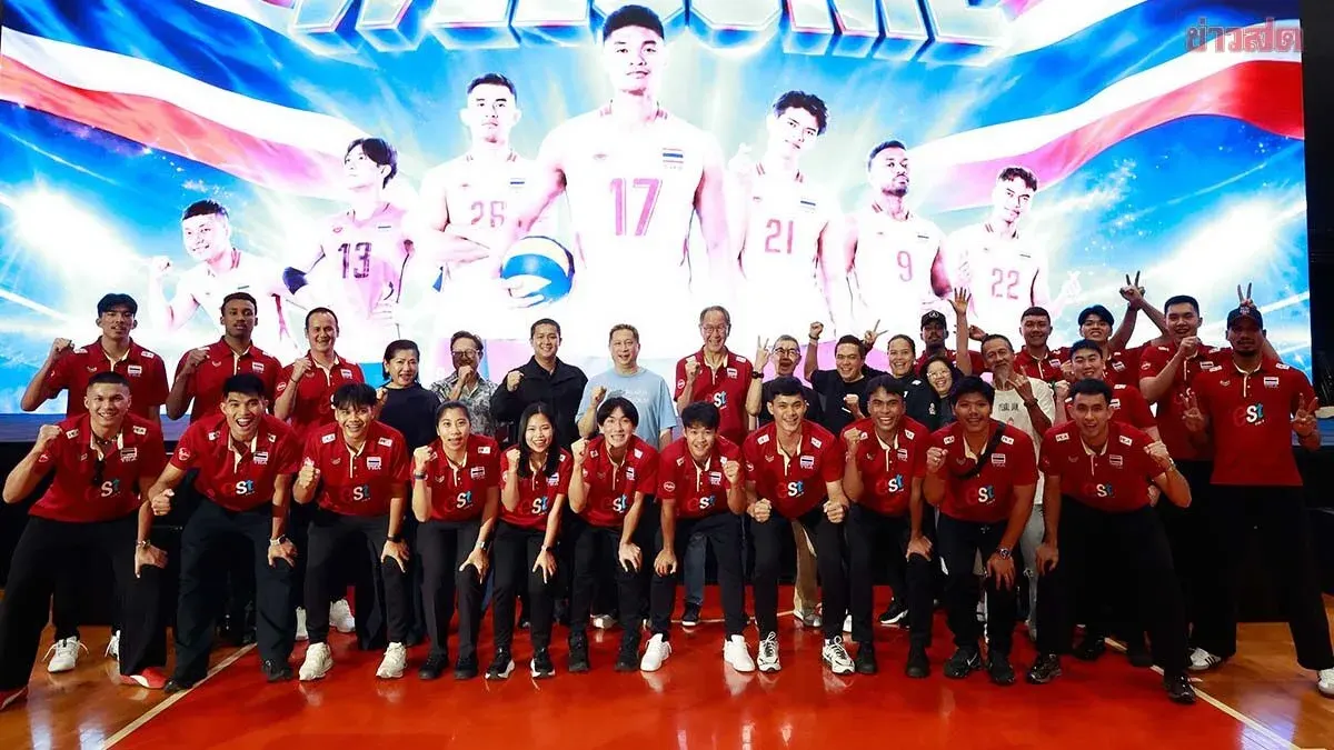 Thai Businessman Awards 2 Million Baht to Men's Volleyball Team