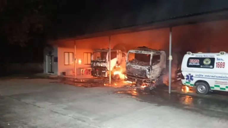 Attackers Firebomb Municipal Garage, Detonate Guard Post in Pattani