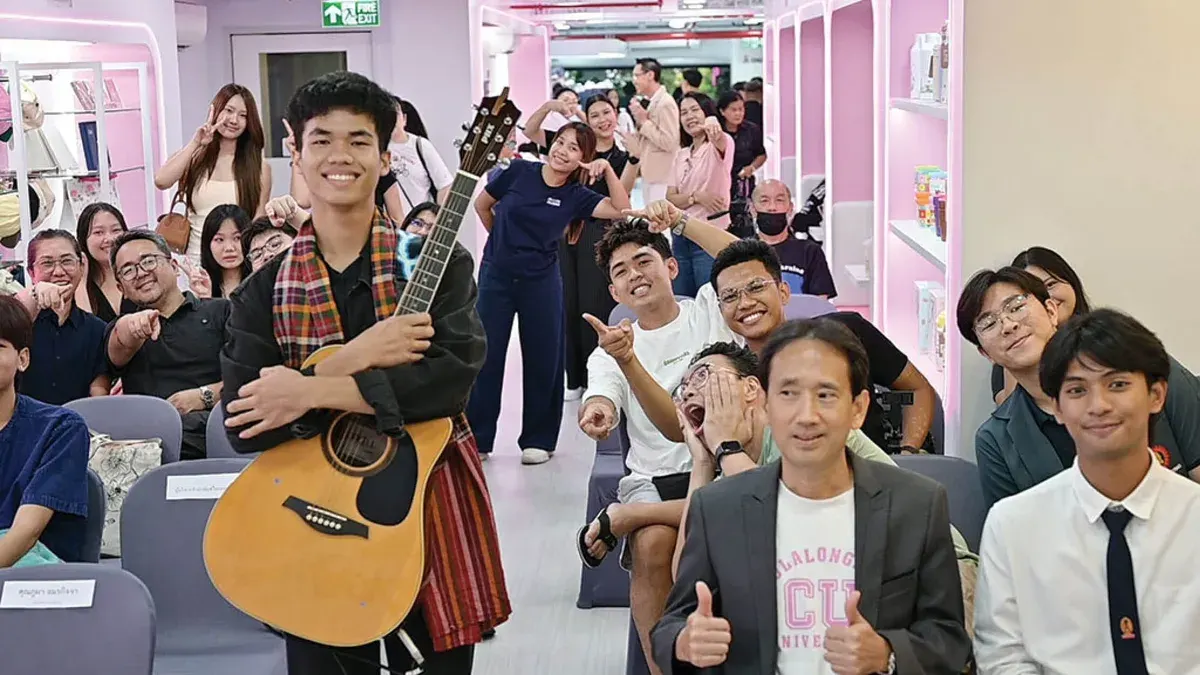 Chulalongkorn University Opens Learning Corner Bookshop Cafe