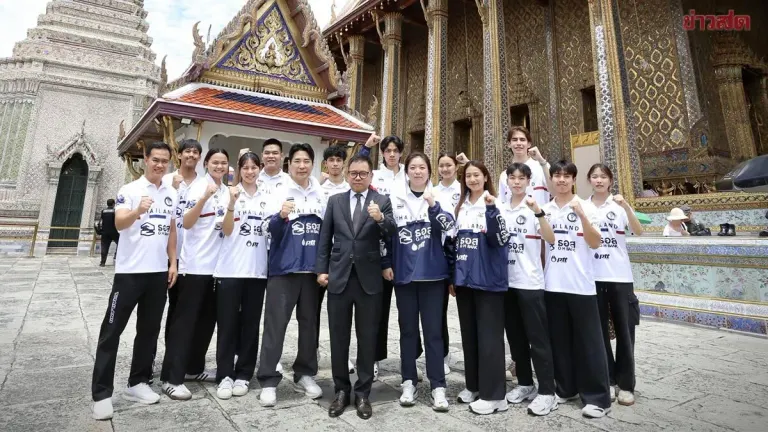Thai Taekwondo Team Seeks Blessings Before Asian Games