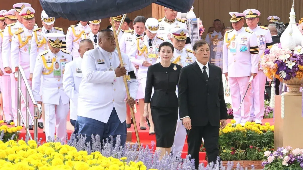 King and Queen Open Tasomabophit Building at Naval Medical Hospital