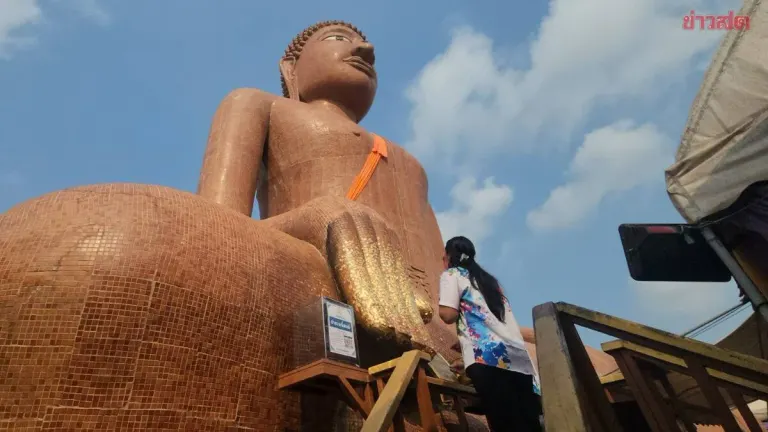Land Sale Finally Succeeds After Prayer to Luang Por Somwang; Lottery Players Strike Lucky Numbers