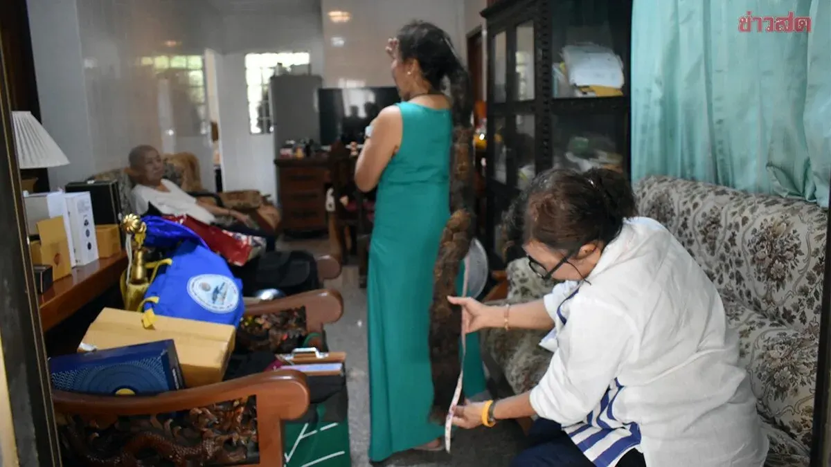 Rayong Woman Hasn't Cut Hair in 10 Years, Grows Locks Nearly Five Feet Long