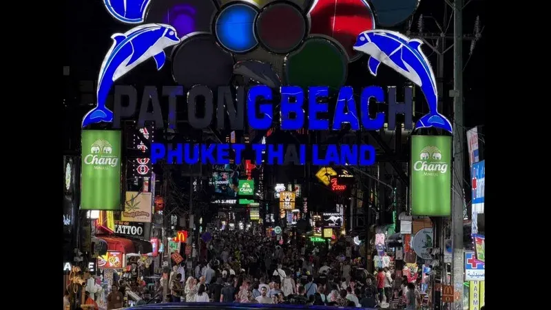 Officials move to calm Patong nightlife operators after extortion protest