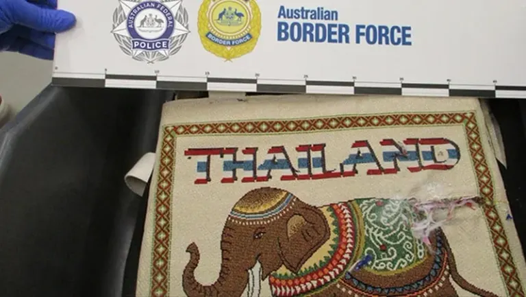 Thai Airways hostess arrested smuggling heroin into Australia
