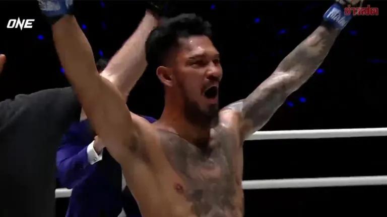 Tiger Kim Downs Nabil to Win Lumpinee Title Fight