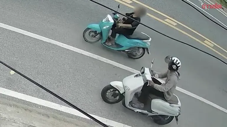 64-Year-Old Robbed of Gold Necklace by Motorcycle Bandit