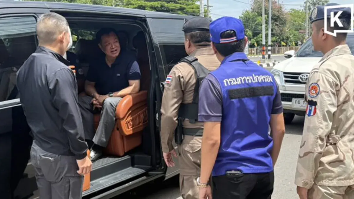 Thai PM Stopped at Checkpoint During Gun and Drug Crackdown