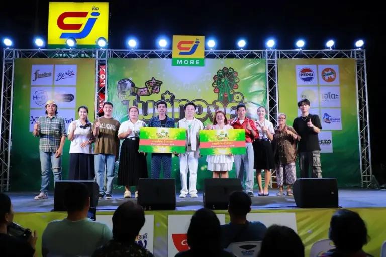 CJ MORE Golden Mic Tour Brings Singing Dreams to Factory Workers