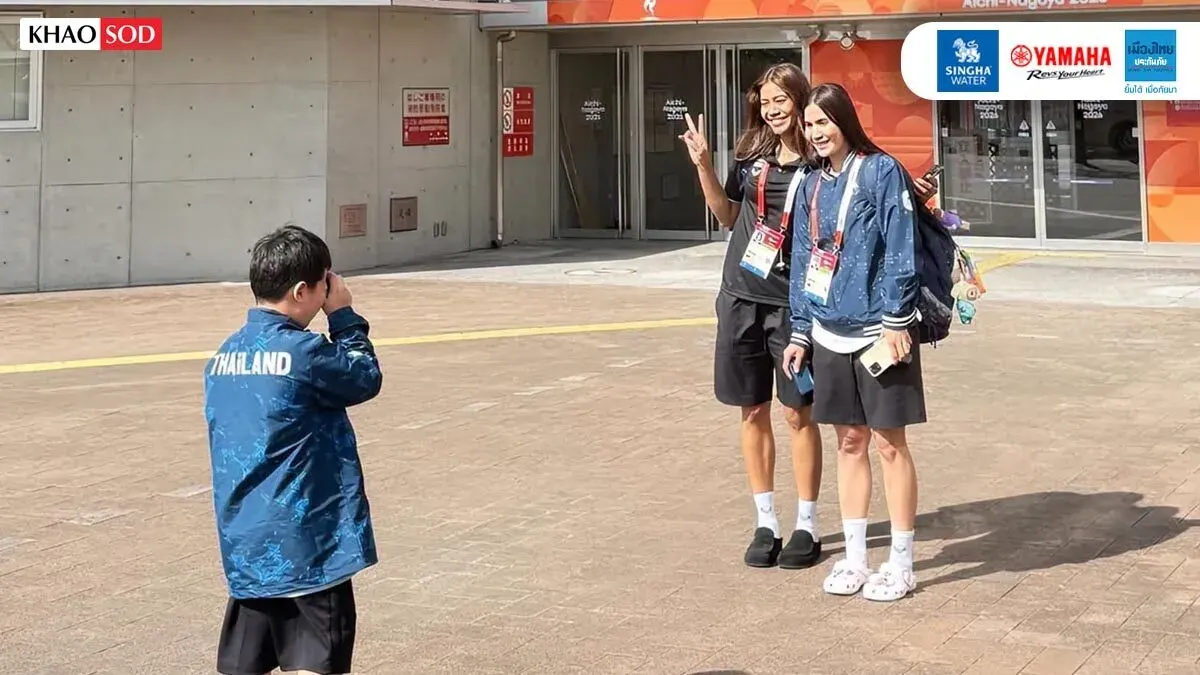 Coach's Son Serves as Team Photographer at Asian Games