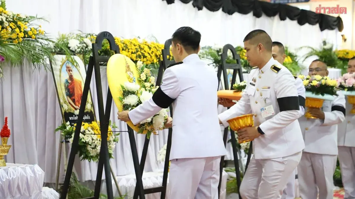 Thai King Honors Eight Monks Killed In Vehicle Collision