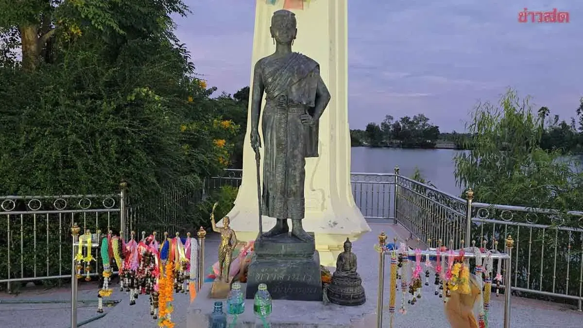 Man Sought for Desecrating Sacred Shrine in Nakhon Ratchasima