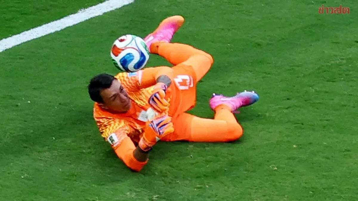 Uruguay Media Reveals National Team Doctor Concealed High Fever from Bielsa Before Knockout World Cup Match