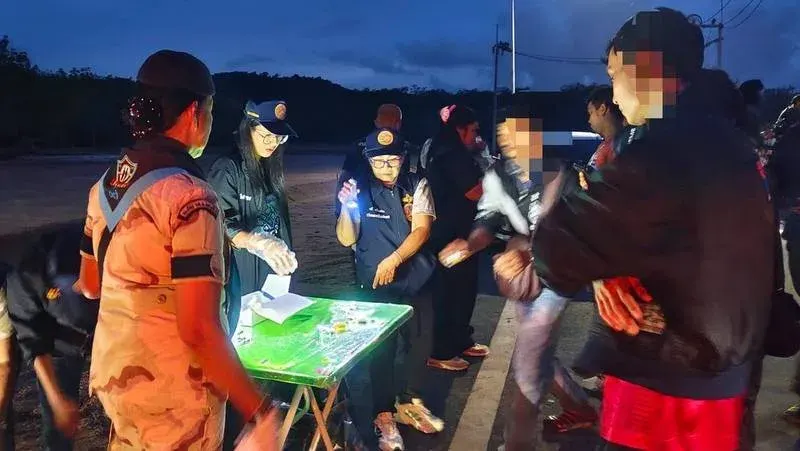 Thalang drug raids net users, dealer and 200 meth pills