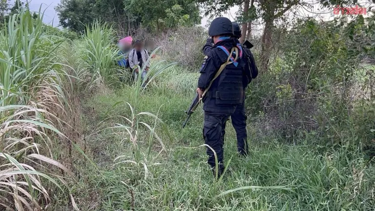 Fourteen Cambodians Caught Sneaking Into Thailand