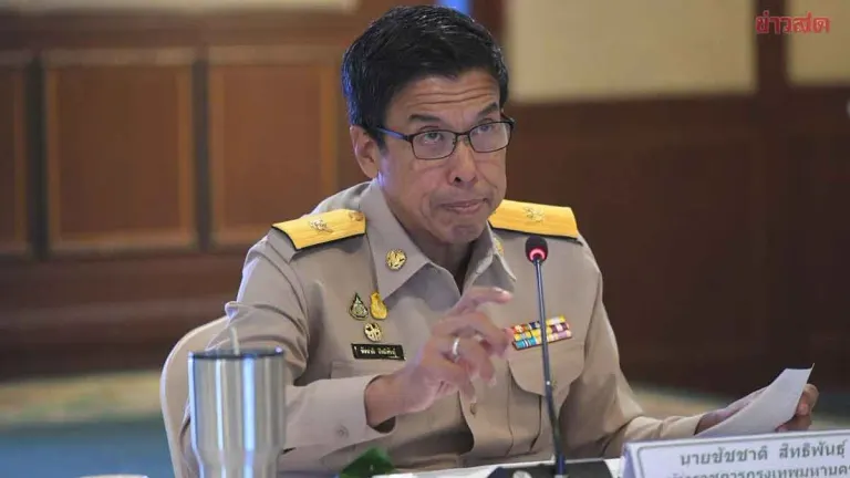 Bangkok Governor Orders Audit of 50 Districts for Foreigners Misusing Pink ID Cards