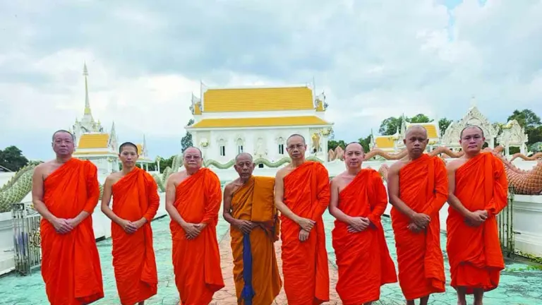 Bangkok Monks Visit Surat Thani's Floating Chapel
