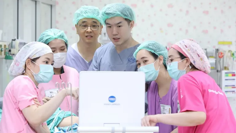 Huawei Supports Chumphae Hospital in Advancing Medical Education Through Telemedicine with Real-Time 4K Surgery Broadcasts