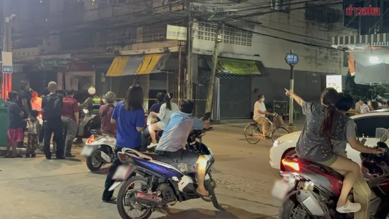 Nonthaburi Orders Evacuation as Shophouse Column Tilts, Cracks