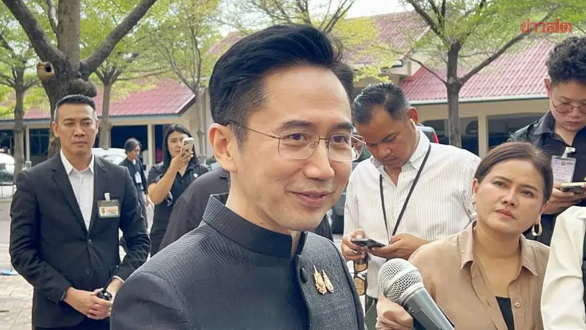 Yossakorn Pleased as Popularity Rating Jumps to Second Place, Says Suriya's Civil Service Transfer Won't Impact Pheu Thai