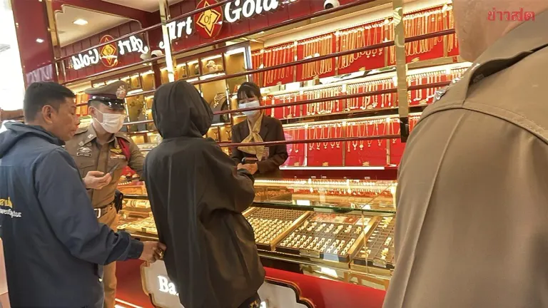 Suspect Reconstructs Gold Shop Heist, Remains Silent