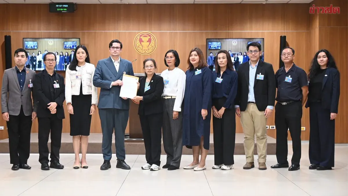 Rights Groups Urge Thailand to Halt Chinese Refugee Deportation
