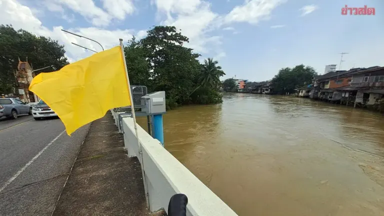 Chanthaburi Lowers Flood Flag to Yellow, Police Hunt Cable Thieves