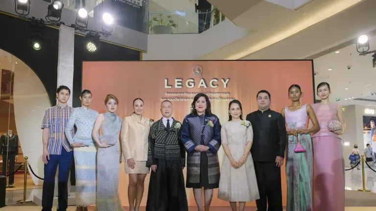 Contemporary Thai Textiles Pop-up Showcase Opens at Iconsiam