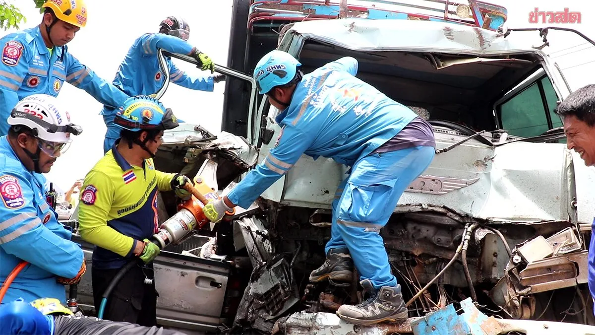 Six-Wheel Truck Crashes Into Vehicles at Checkpoint, Killing One and Injuring Multiple