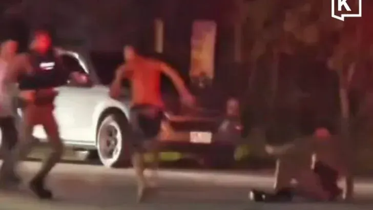 Man Arrested After Iron Bar Attack on Saraburi Police