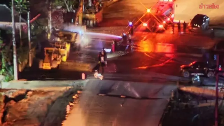 Unknown Attackers Torch Vehicles, Scatter Nails on Yala Road