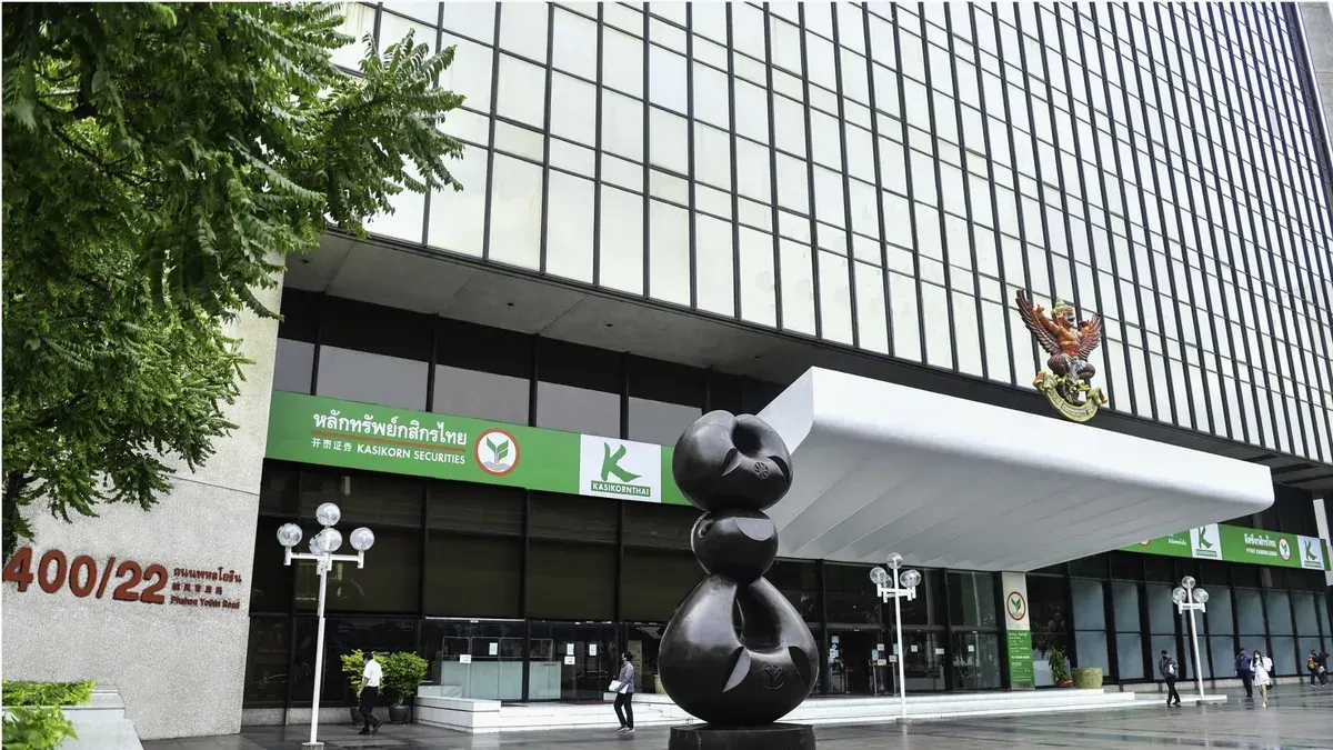 Kasikornbank Q3 Profit Drops 4% to 12.7 Billion Baht