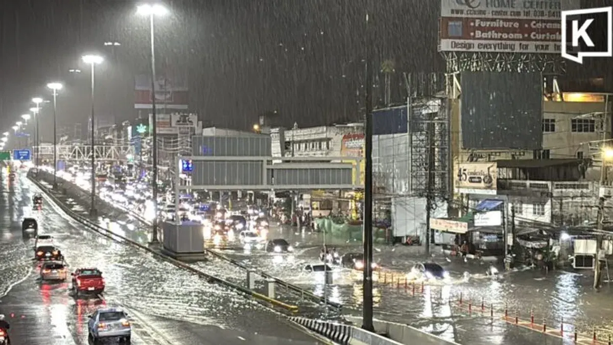 Heavy Rain Floods Pattaya Streets, Halts Traffic