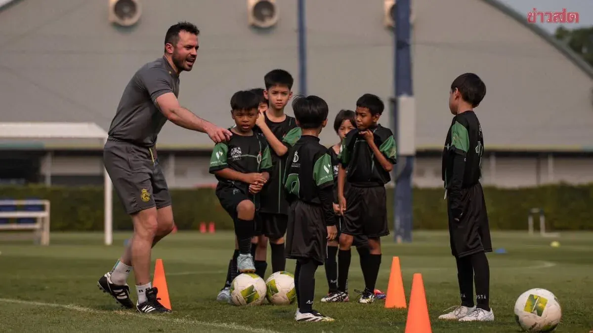 Racing and Traill FC Elevate Youth Football With Spanish Methods