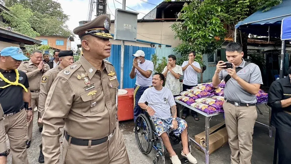 Police Launch Community Anti-Drug Campaign in Bangkok