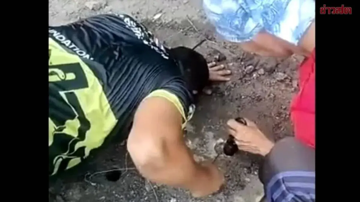 Dramatic Rescue: Firefighters Recover Gold Ring Wrapped in Tissue Paper from Drainage Pipe