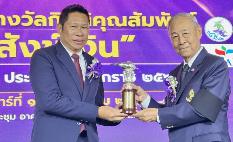 Khao Khiao Open Zoo Director Receives National 'Silver Conch' Public Relations Award