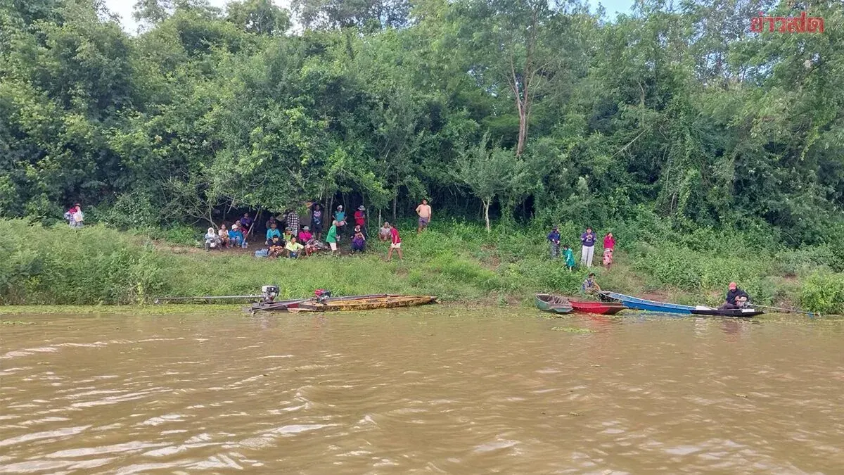 Grandfather and Grandson Missing After Boat Capsizes at Reservoir