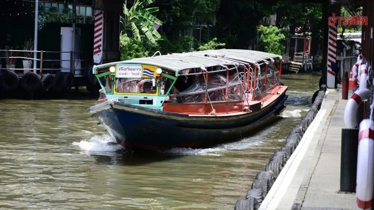 Khlong Saen Saep Ferry Cuts Fares by 1 Baht