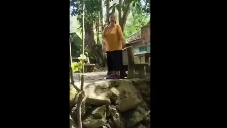 Woman Claims Ownership of Kathu Waterfall, Confronts Tourists