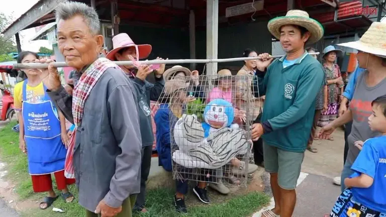 Drought-Stricken Village Revives Cat Blessing Ritual for Rain