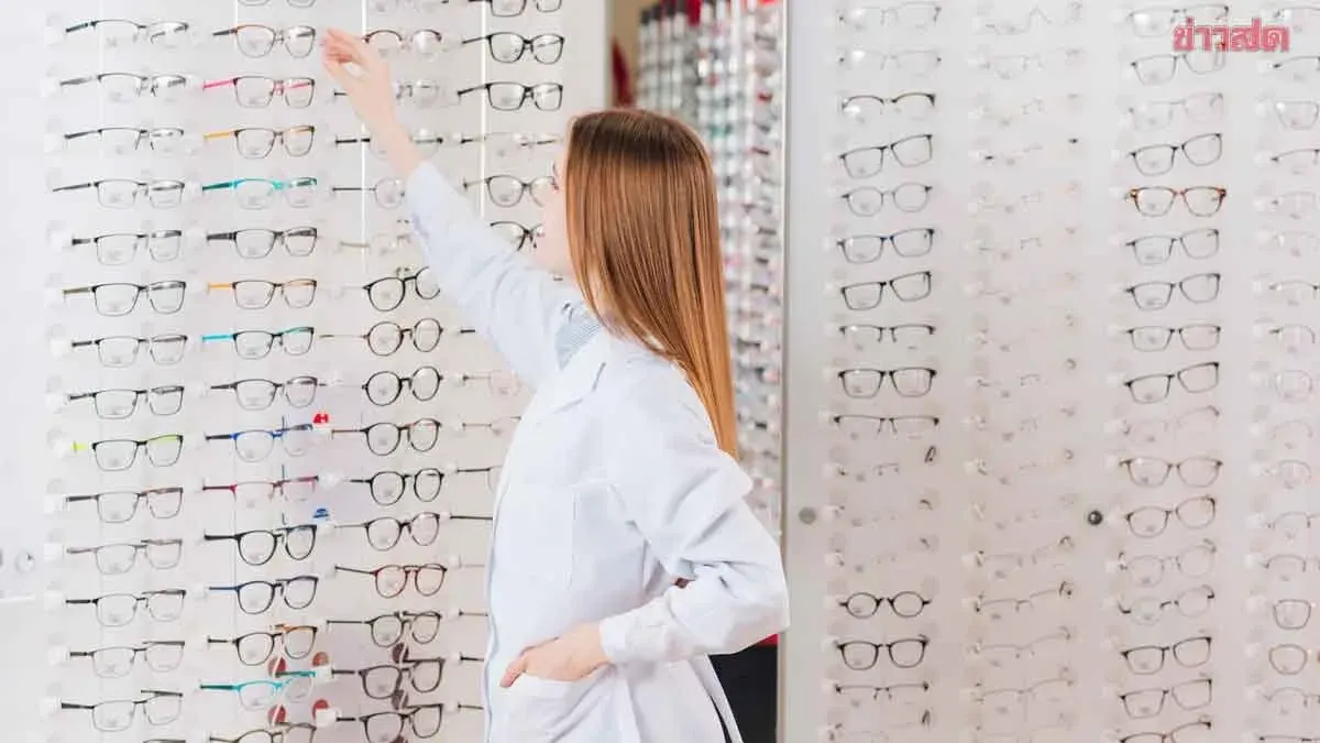 Demystified: Why You Should Choose an Eyewear Shop with a Licensed Optometrist