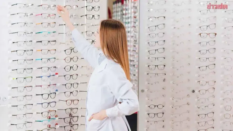 Demystified: Why You Should Choose an Eyewear Shop with a Licensed Optometrist