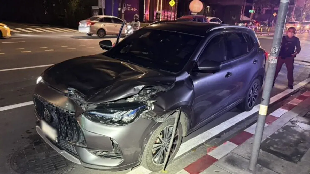 Drunk Driver Kills Two Women in Bangkok Thong Lor Crash