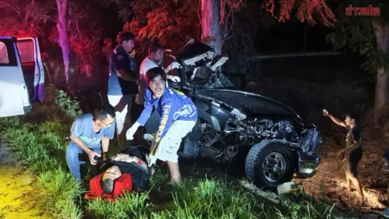 Famous Buddha Amulet Dealer Crashes Car Into Tree