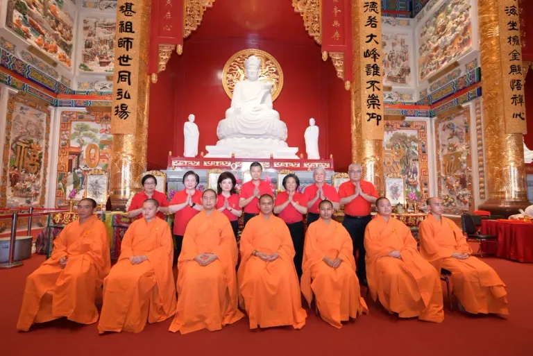 Po Teck Tung Foundation Hosts Buddhist Chanting Ceremony to Celebrate Luang Pu Tai Hong's Enlightenment Day