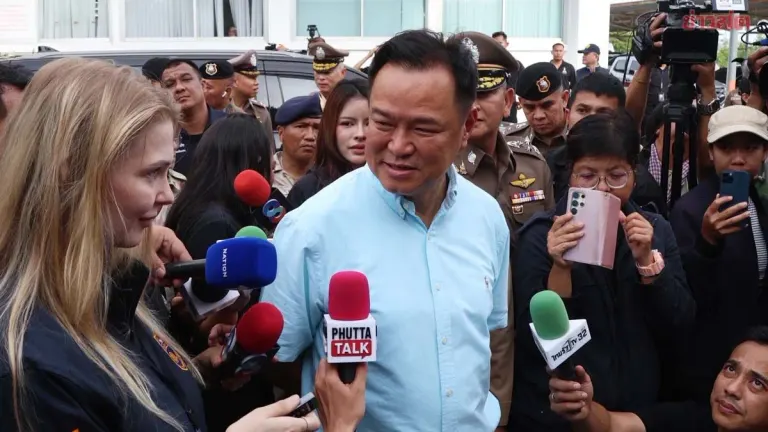 PM Urges Media to Avoid 'Tourist' Label in Russian Murder Case